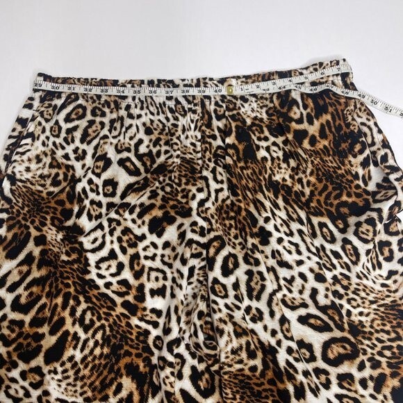 Women's Animal Printed Wide- Leg Pants Side Pockets - Plus Size - Picture 14 of 15